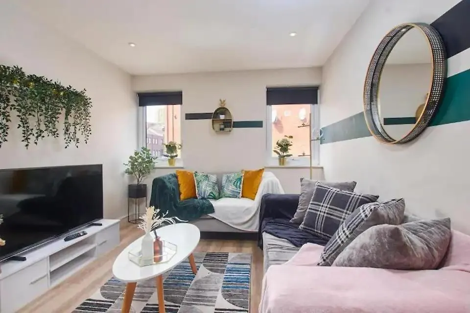 Beautiful 1 Bedroom Flat In Leeds - Sleeps 4 Apartament