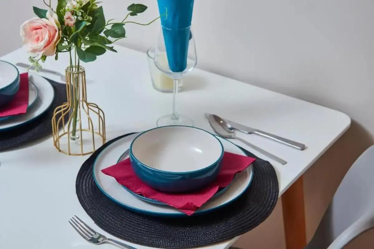 Beautiful 1 Bedroom Flat In Leeds - Sleeps 4 Leeds (West Yorkshire)